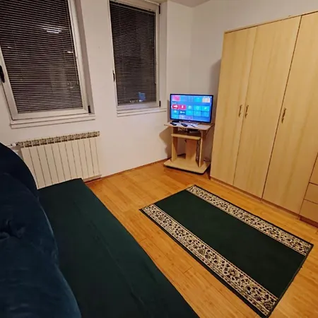 Stan Na Dan Bulevar شقة نوفي ساد